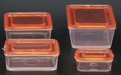 ART418 - 4 Piece Tupperware Containers with Lids