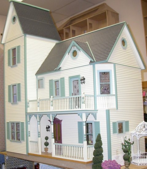 Bedford Dollhouse Kit - Click Image to Close