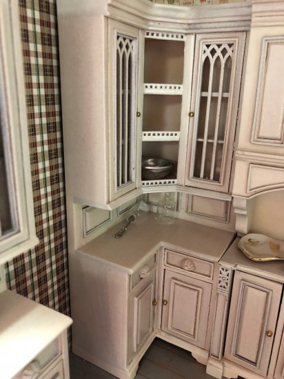 White Washed Elegant Kitchen set - Click Image to Close