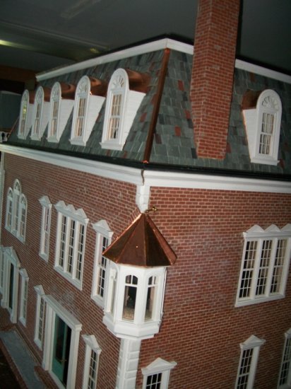 Double Sided Colonial Dollhouse - Click Image to Close